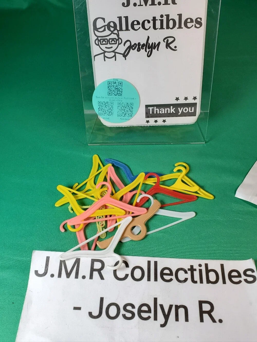 DOLL HANGER BONANZA! Lot of 15 Vintage Miniature Plastic Hangers